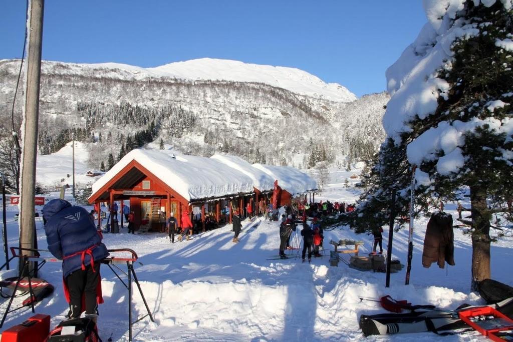 Villa Hardanger Feriesenter Sjusete à Norheimsund Extérieur photo